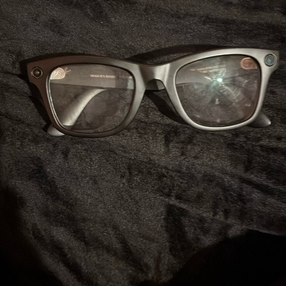 Ray-Ban Black Wayfarer Sunglasses